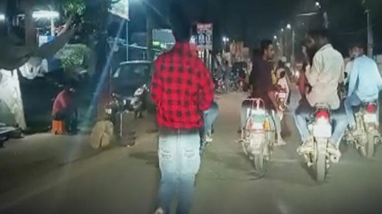 Cuttack crime news : అప్పు చెల్లించలేదని.. బైక్‎కు కట్టి  3కి.మీ ఈడ్చుకెళ్లాడు