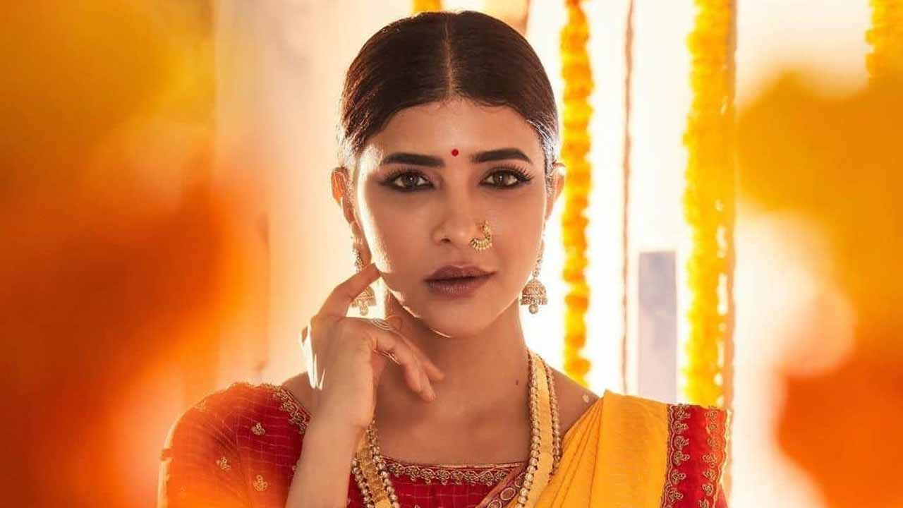 Manchu Lakshmi : అమరావతిలో స్కూళ్లను దత్తత తీసుకున్న మంచు లక్ష్మీ..