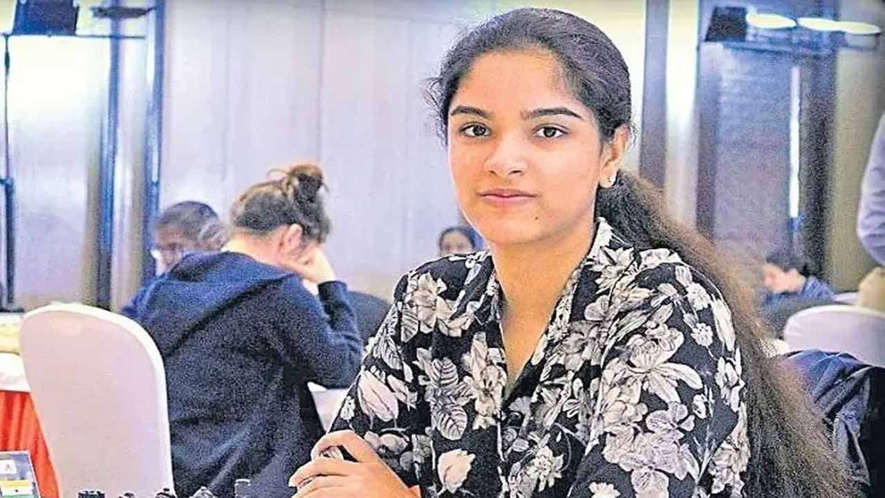 Chess Championship: చెస్ ఛాంపియన్ షిప్ నుంచి తెలుగమ్మాయి బహిష్కరణ