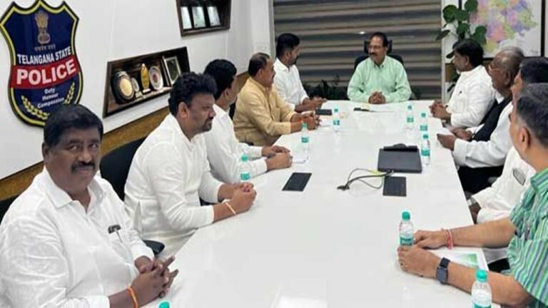 Bharat Jodo Yatra: జోడో యాత్రకు జోరుగా కసరత్తు.. డీజీపీని కలిసిన రేవంత్, భట్టి