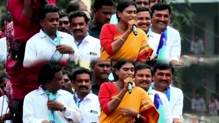 Y. S. Sharmila: మరోసారి ఫైర్.. పండిత పుత్ర పరమ శుంఠ అని మీనాన్నే చెప్పారు నేను చెప్తే తప్పా?