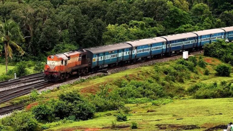 South Central Railway: ప్రయాణికులకు శుభవార్త.. సికింద్రాబాద్-తిరుపతి మధ్య ప్రత్యేక రైళ్లు