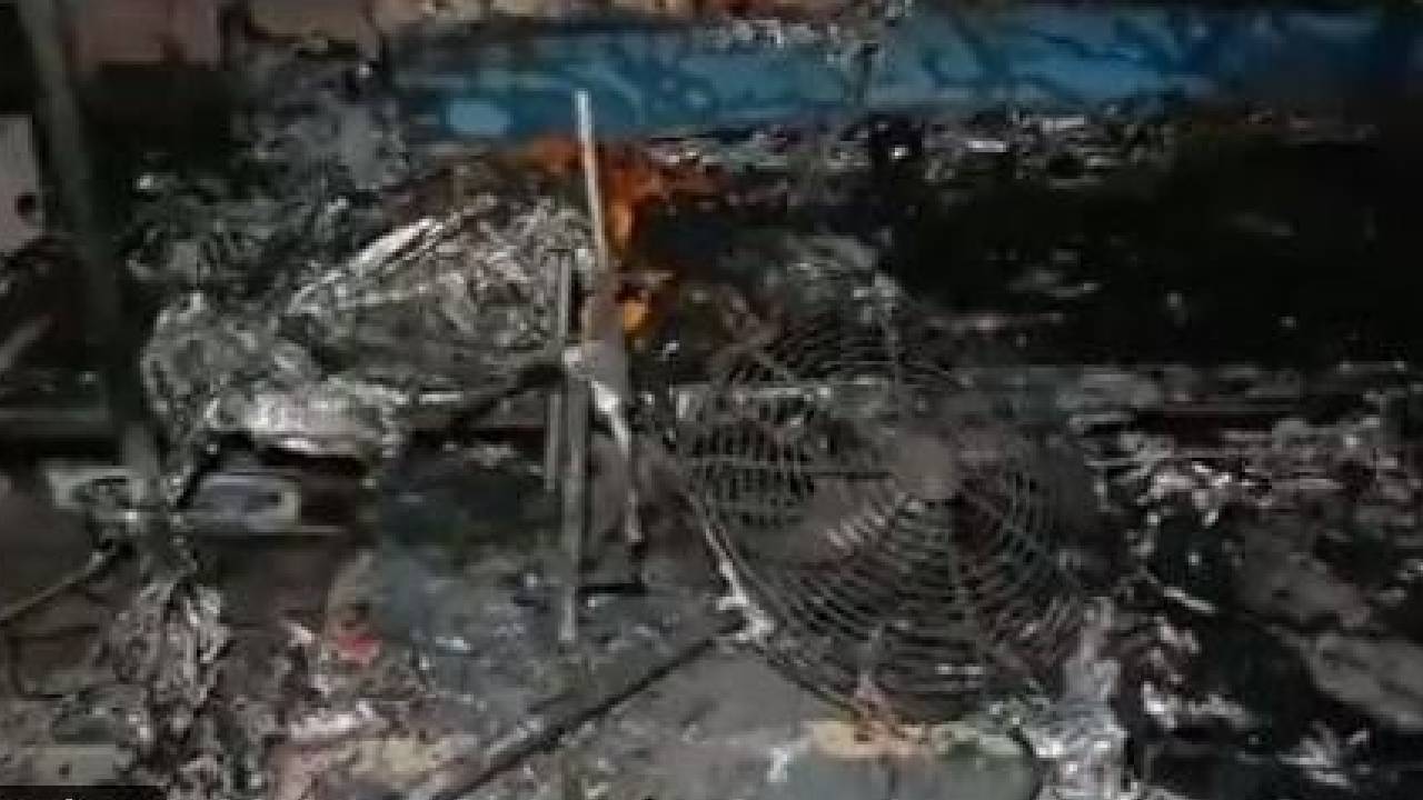 UP Durga Puja: దుర్గపూజలో అపశృతి.. చెలరేగిన మంటలు.. ముగ్గురు మృతి