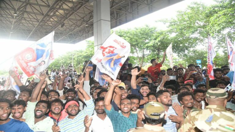 Pawan Kalyan: మంత్రులపై దాడి కేసు.. జనసేన కార్యకర్తల అరెస్ట్