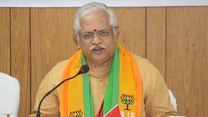 MLA’s Poaching Case : సిట్‌ దూకుడు.. బీజేపీ ప్రధాన కార్యదర్శి బీఎల్‌ సంతోష్‌కు నోటీసులు