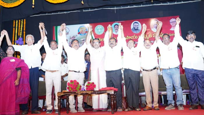 Errabelli Dayakar Rao : రాష్ట్రాల పై కేంద్రం కక్ష, వివక్ష.. ఉపాధి హామీ రద్దుకు కుట్ర