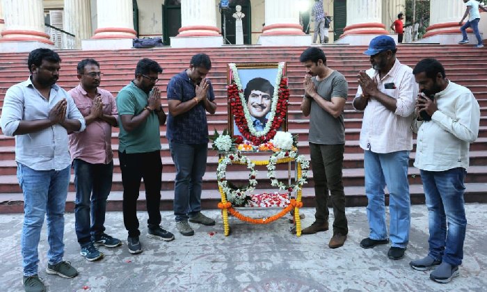 Gopichand: కృష్ణకు కోల్ కతాలో గోపీచంద్ టీమ్ నివాళి!