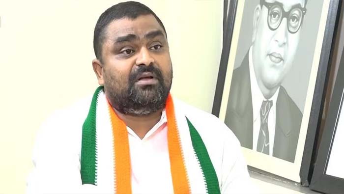 Koturi Manavatha Roy: రేవంత్ రెడ్డి సీఎం కావాలి..  భద్రాద్రి రాములోరి వద్దకు పాదయాత్ర