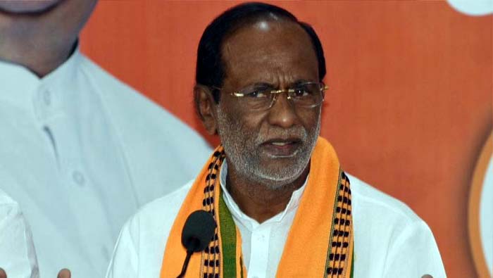 MP K.Laxman : ఒక కలం పోటుతో కేసీఆర్‌ సర్కార్ వారికి అన్యాయం చేసింది