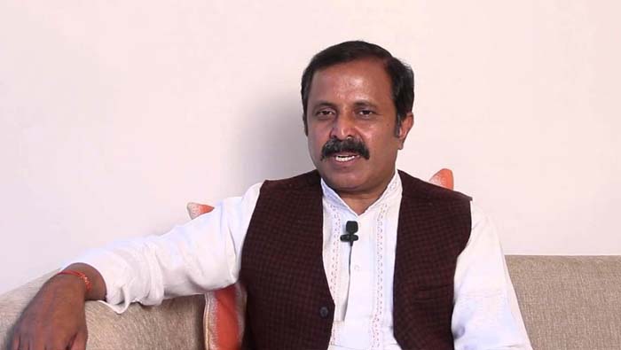 Madhu Yaskhi: తెలంగాణ ప్రభుత్వం ఫోన్ ట్యాప్ చేస్తుంది నిజం