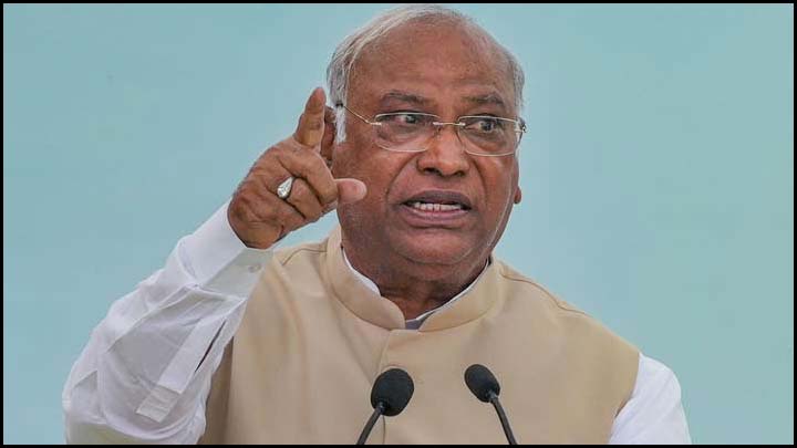 Mallikarjun Kharge: కేంద్రం హామీల్ని ఉల్లంఘించినందుకే.. రాహుల్ రోడ్డెక్కారు