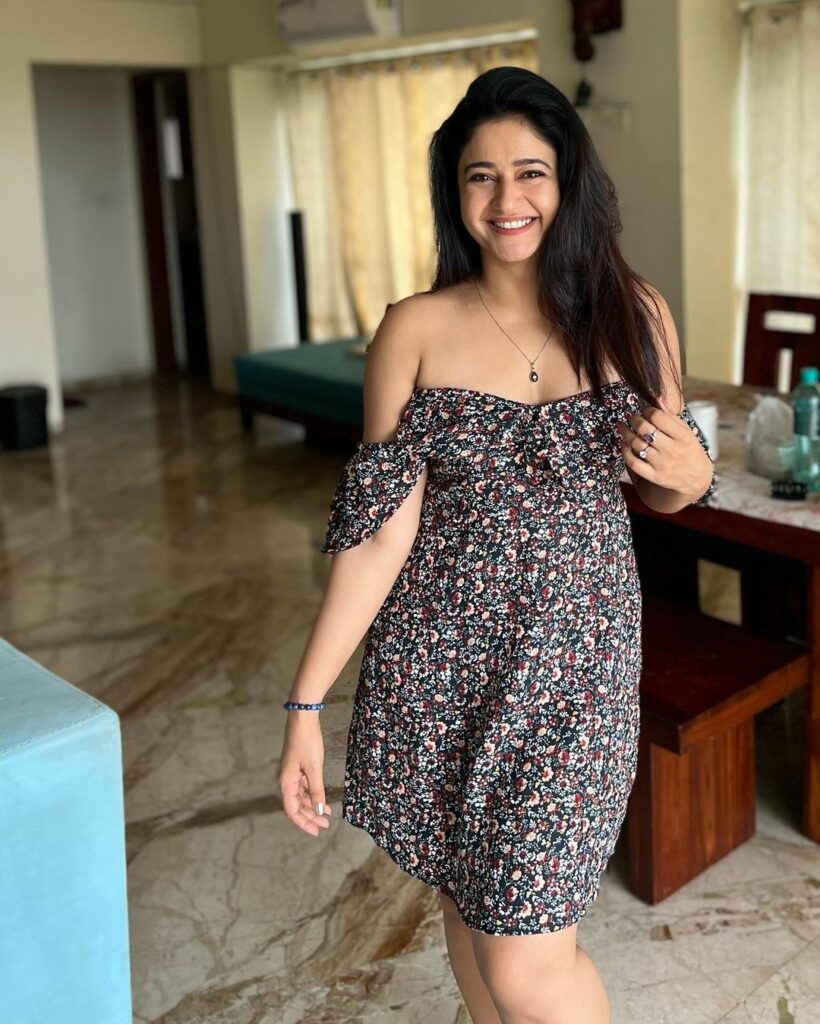 Poonam Bajwa (10)