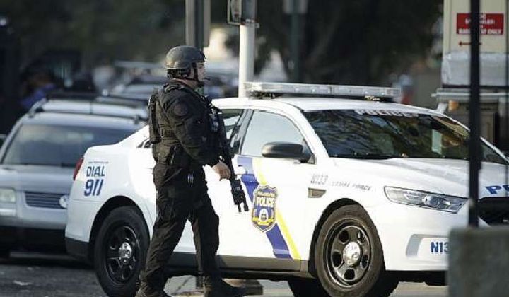 USA Shooting Incident: యూఎస్ఏలో కాల్పుల కలకలం.. బార్ వెలుపల కాల్పులు