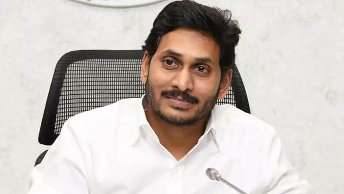Andhra Pradesh Government: ప్రభుత్వం కీలక నిర్ణయం.. ఎన్నికల విధులకు ఇక టీచర్లు దూరం