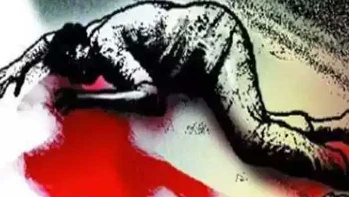 Mother Killed Son: కన్నకొడుకునే అతి కిరాతకంగా నరికి చంపిన తల్లి.. ఎందుకంటే..?