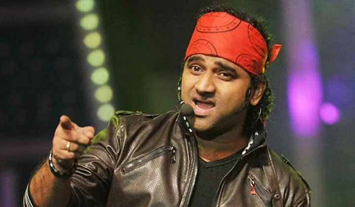 Devi Sri Prasad: ఐటెం సాంగ్ లో హరే రామ హరే కృష్ణ మంత్రం.. దేవిశ్రీ పై కేసు నమోదు