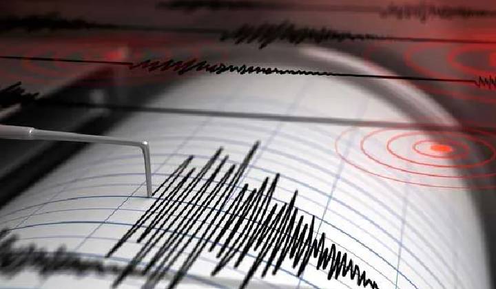 Earthquake: నేపాల్ లో మరో భూకంపం.. ప్రకంపనలతో వణికిన ఢిల్లీ..