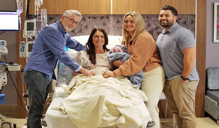 Grandmother Delivery: తల్లి అయిన నాయనమ్మ.. కొడుకు బిడ్డకు జన్మ.. ఎలాగంటే..!