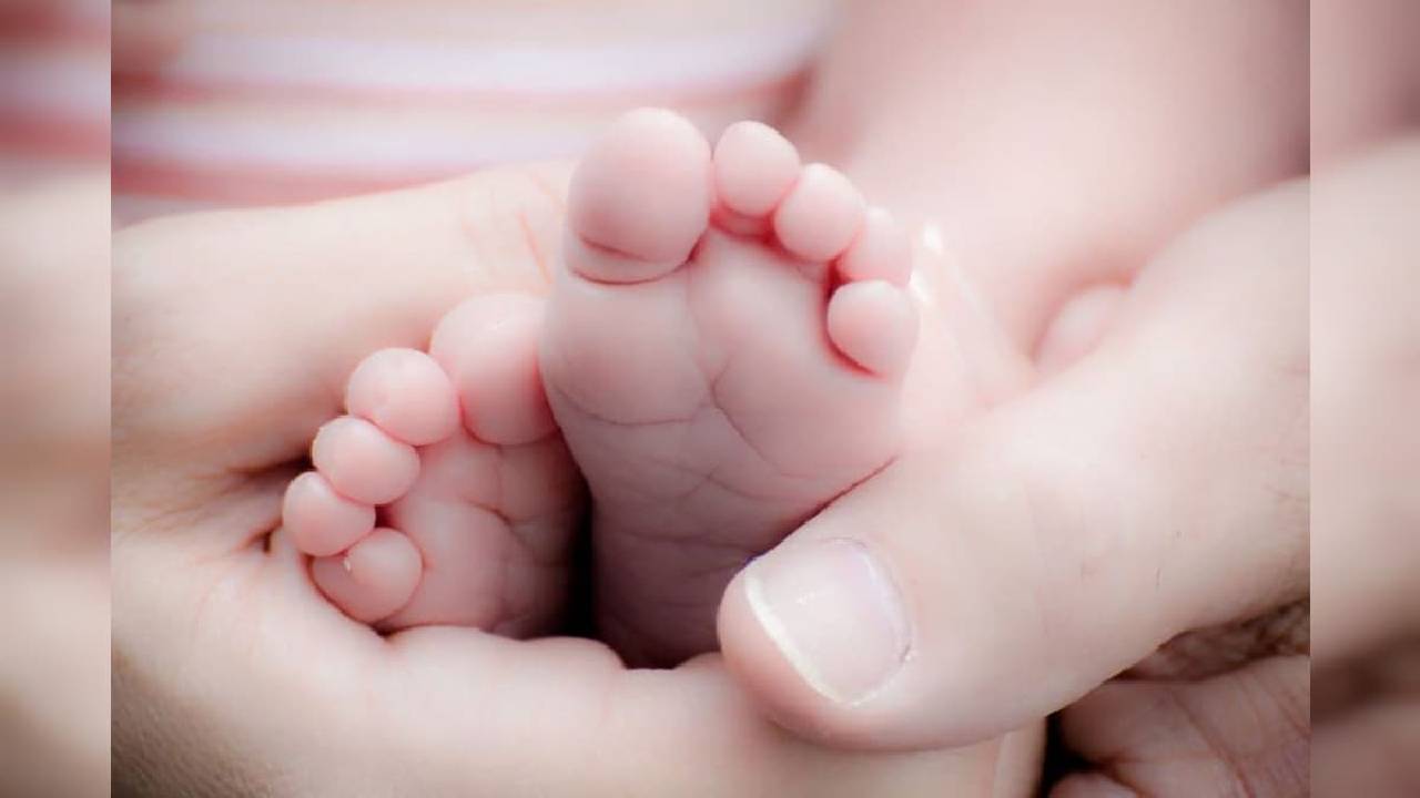 Alien Birth: బీహార్లో వింత శిశువు జననం.. చూసేందుకు ఎగబడుతున్న జనం