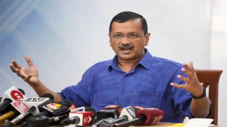 Arvind Kejriwal: మీ ఓటు ఆ పార్టీకి వేసి వేస్ట్ చేయవద్దు.. పోరులో ఉండేవి రెండే