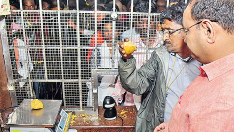 Tirupati laddu: భక్తుల్లో ఆందోళన వద్దు.. బరువు తగ్గదు తిరుపతి లడ్డూ.. తూనికల శాఖ చెప్పిందిదే..?