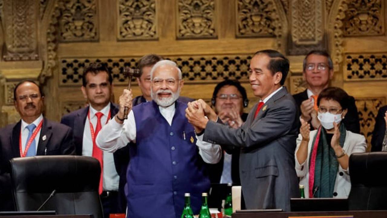 G20 Presidency to India: అధికారికంగా భారత్‎కు జీ20 అధ్యక్ష పగ్గాలు.. బాధ్యతలు అందుకున్న మోదీ