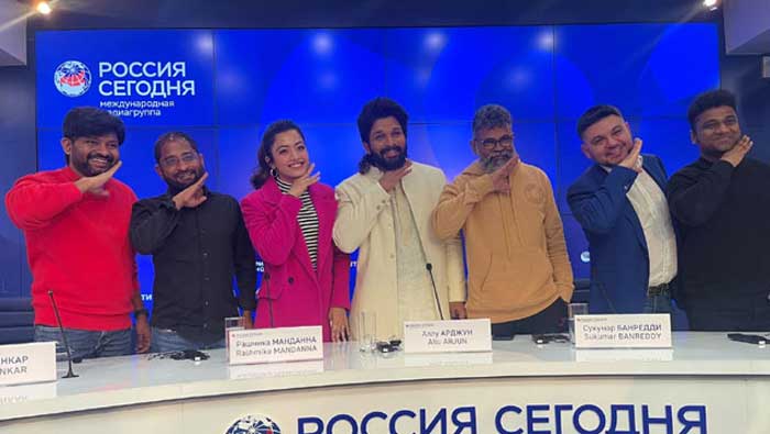 Allu Arjun: రష్యన్ లాంగ్వేజ్ లో పుష్ప డైలాగ్ చెప్పిన బన్నీ.. వీడియో వైరల్