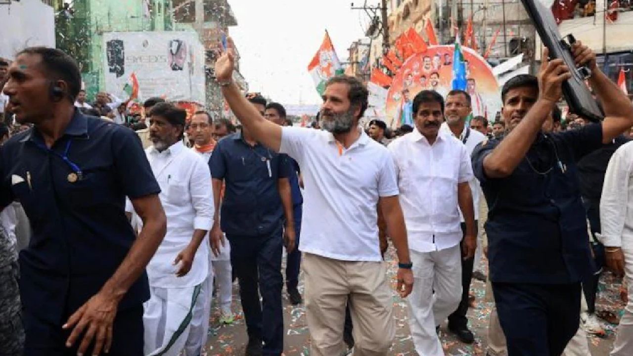 Bharat Jodo Yatra: రెండో రోజు హుషారుగా సాగుతున్న రాహుల్ పాదయాత్ర