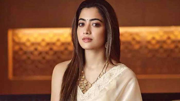 Rashmika: షాకింగ్.. ఆ ఇండస్ట్రీ నుంచి రష్మిక బ్యాన్..?