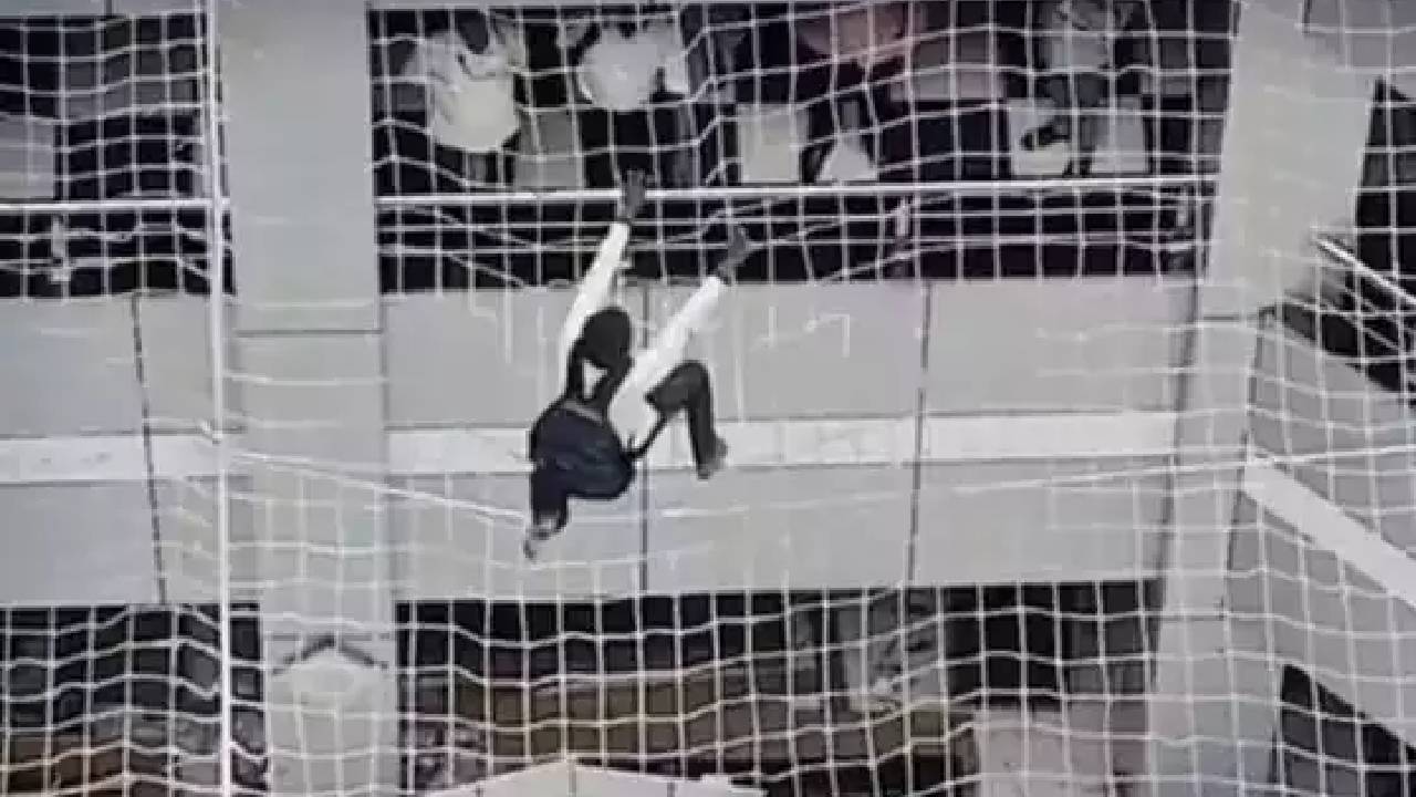 Lucky Fellow : ఆత్మహత్య చేసుకుందామని ఆరో అంతస్తు నుంచి దూకాడు.. కానీ లక్కీ ఫెల్లో