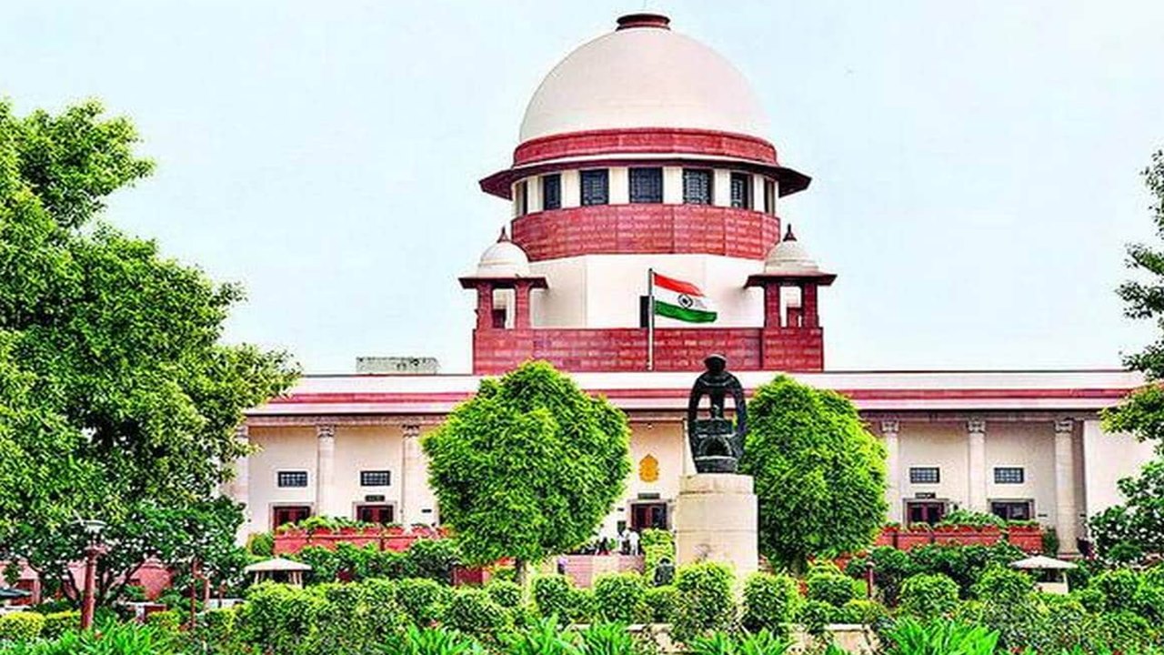 Supreme Court : సుప్రీం సీరియస్.. లంచగొండి అధికారులపై కనికరం అక్కర్లేదు