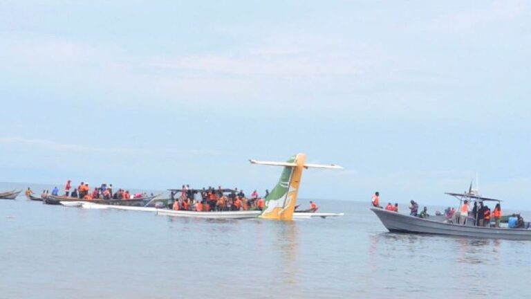 Plane Crash : టాంజానియాలో కూలిన విమానం.. 19మంది మృతి