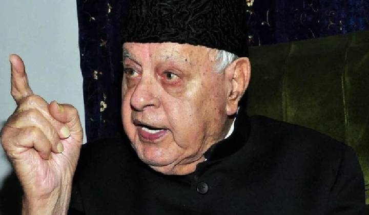 Farooq Abdullah: ఆవులు హిందువులవి.. ఎద్దులు ముస్లింలవా..?