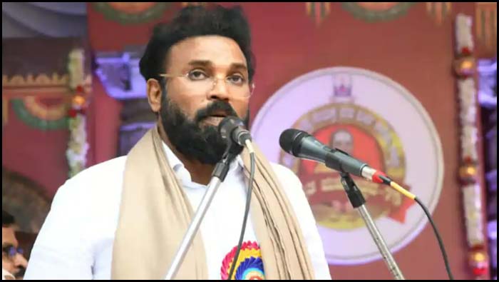 Karnataka Minister Sriramulu: నేను కాపీ కొట్టి పదో తరగతి పాసయ్యా.. 14 సార్లు జైలుకెళ్లా