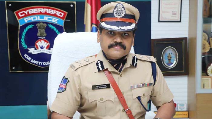 Stephen Raveendra: గత ఏడాది తో పోలిస్తే సైబర్ క్రైమ్ నేరాలు 25.84 శాతం పెరిగాయి