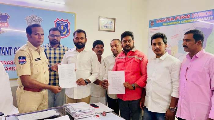 Y.Satish reddy: విద్వేషాలు రగిల్చేలా వాఖ్యలు.. వనస్థలిపురంలో షర్మిలపై ఫిర్యాదు