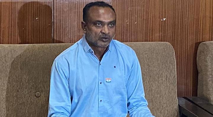 Ahmadabad : గెలిచిన మూడో రోజే జంపింగ్ జపాంగ్.. ఆప్ నుంచి బీజేపీలోకి