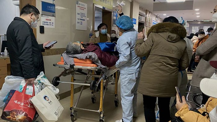 Omicron BF7: కరోనా మందుల కోసం కొట్టుకుంటున్న చైనీయులు