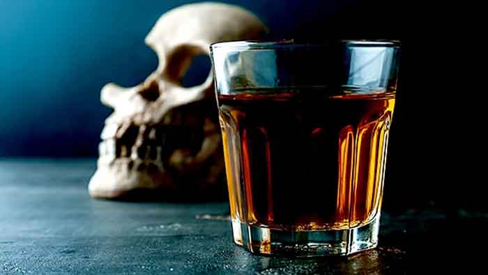 Fake Liquor : మందుబాబులకు అలర్ట్‌.. హైదరాబాద్‌లో నకిలీ మద్యం..