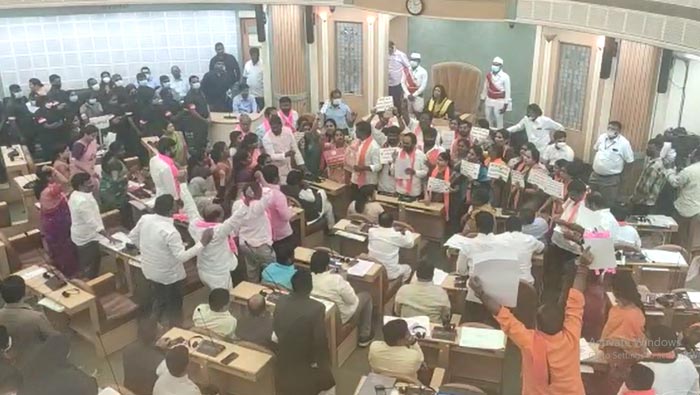 GHMC Standing Council Meeting : జీహెచ్‌ఎంసీ స్టాండింగ్ కౌన్సిల్ మీటింగ్‌లో గందరగోళం