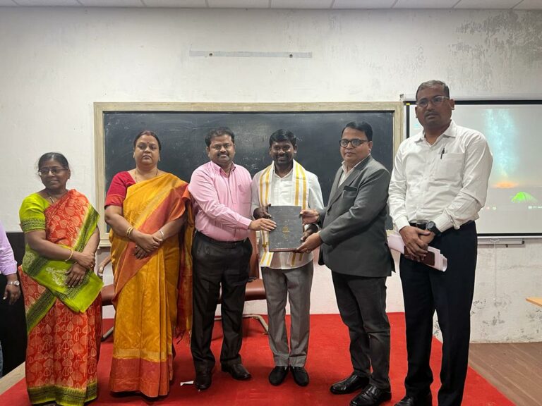 Guvvala Balaraju : ఎమ్మెల్యే బాలరాజుకు డాక్టరేట్.. అవార్డు ప్రదానం చేసిన ఓయూ