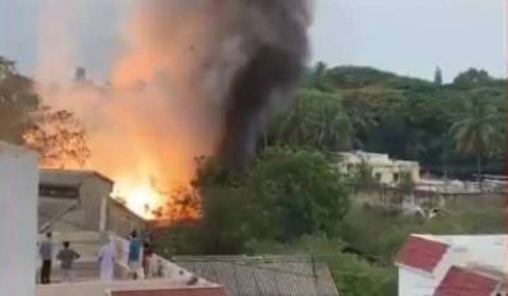 Blast At Scrap: ఆగిరిపల్లిలో చెత్తలో పేలుడు.. ఒకరి మృతి