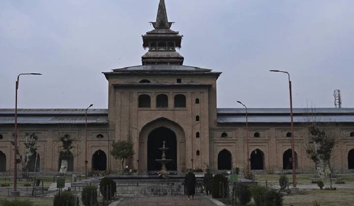 Jamia Masjid: స్త్రీ-పురుషులు కలిసి కూర్చోవడం, ఫోటోగ్రఫీపై జామియా మసీద్ నిషేధం