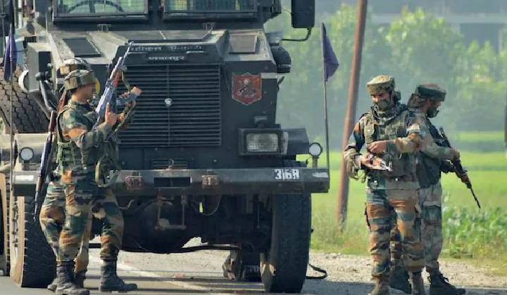 Jammu Kashmir: జమ్మూ కాశ్మీర్‌లో ఎన్‌కౌంటర్.. నలుగురు ఉగ్రవాదుల హతం