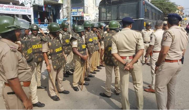 Karnataka: హిందూ-ముస్లిం జంటపై భజరంగ్ దళ్ కార్యకర్త దాడి.