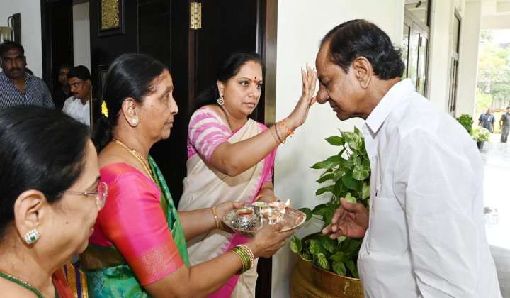 CM KCR: బీఆర్ఎస్ అనే వెలుగుదివ్వెను దేశమంతా వెలిగిద్దాం