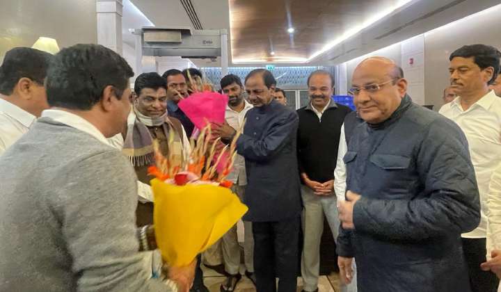 CM KCR Delhi Tour: ఢిల్లీలో సీఎం కేసీఆర్ రాజశ్యామల యాగం