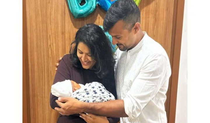 Mayank Agarwal: పుత్రోత్సాహంతో మురిసిపోతున్న టీమిండియా ఓపెనర్