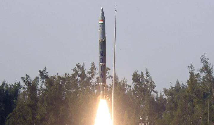 Pralay missiles: చైనా, పాకిస్తాన్ సరిహద్దుల్లో “ప్రళయ్”.. భారత్ వైపు చూడాలంటే ఆలోచించాల్సిందే..