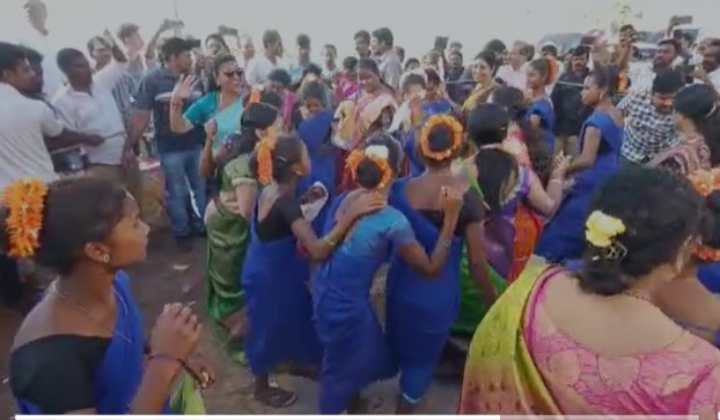 Minister Roja Dance: డ్యాన్స్ తో దుమ్మురేపిన మంత్రి రోజా